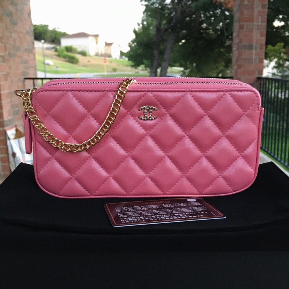 CHANEL crossbody